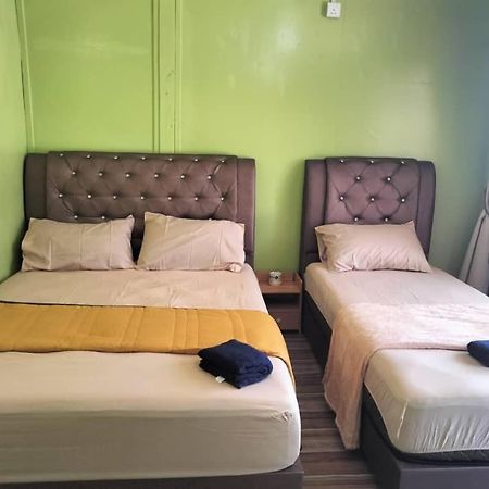 Oceanboys Inn Kampong Pasir Panjang  Екстериор снимка